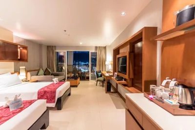 ASHLEE Hub Hotel Patong – Foto 2